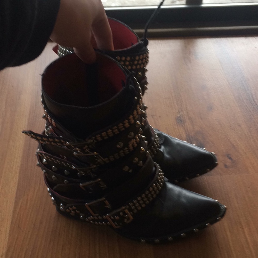 Used Jeffrey Campbell Draco boots